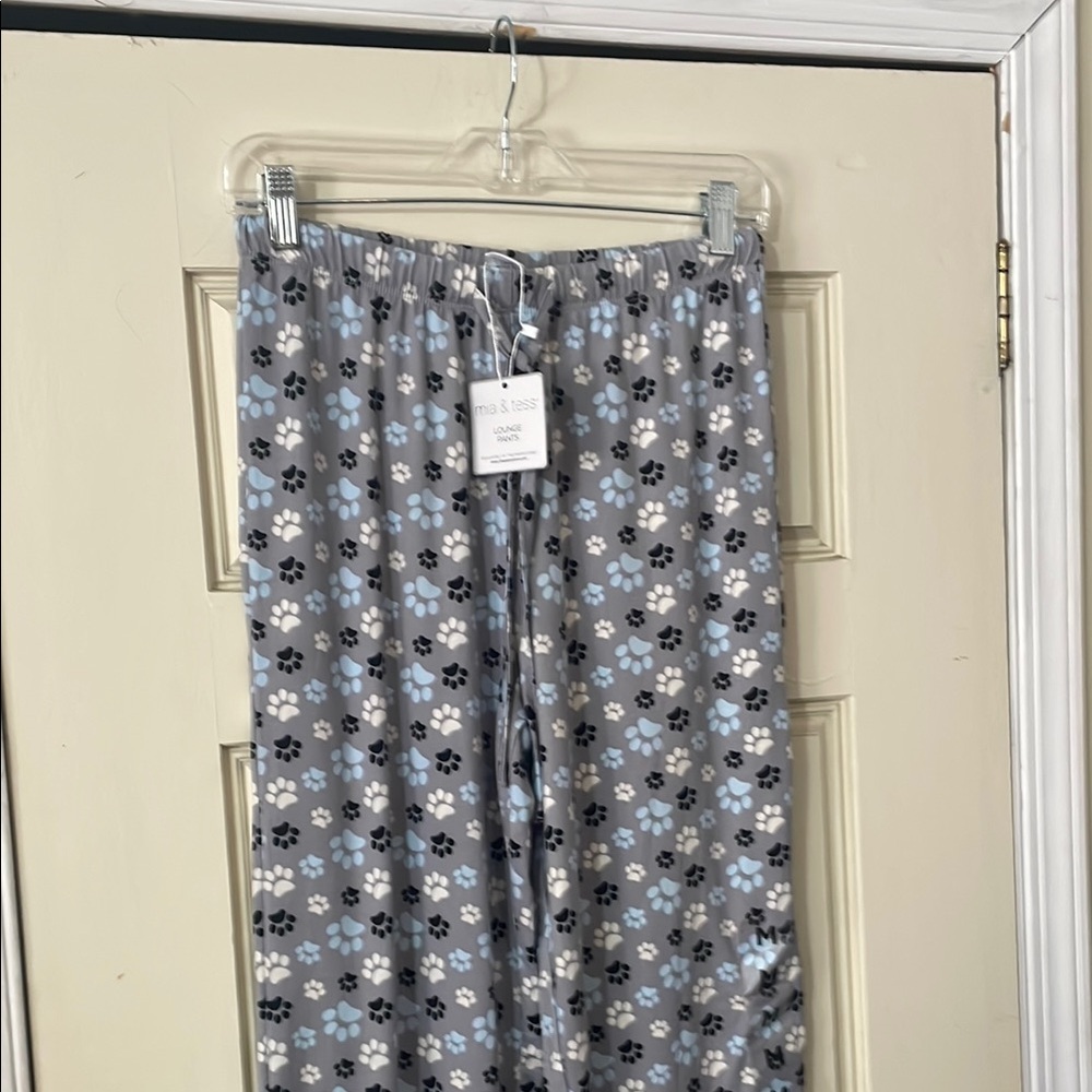 Grey paw print lounge pants,